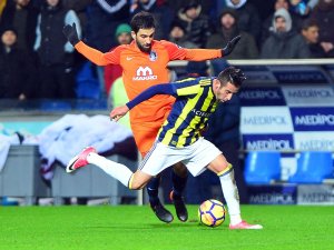 Başakşehir Evinde Fenerbahçe’ye Karşı Üstün