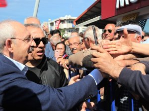 Partiden Ayrılıp Aday Olanlara Yüklendi