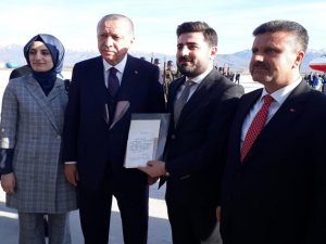 Cumhurbaşkanı Erdoğan,20 Yıl Önceki Mektup Arkadaşıyla Görüştü