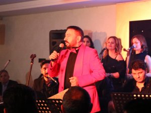 Mustafa Topaloğlu 16 Sene Sonra İstanbul’da Sahnede