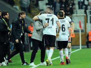 Spor Toto Süper Lig: Beşiktaş: 2 - Atiker Konyaspor: 1 (İlk Yarı)