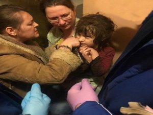 5 Yaşındaki Çocuğunu Ölsün Diye Eve Kilitledi