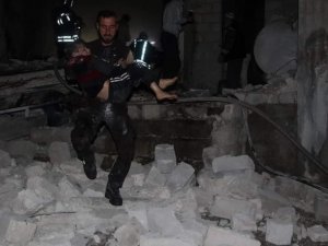 Rejim Güçleri Gece Boyunca İdlib’i Bombaladı