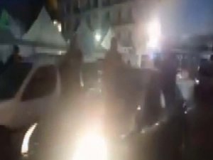 Cezayir’de Buteflika’nın Kararının Ardından Kutlamalar Başladı