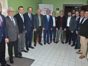Zorluoğlu’ndan Türkiye Gazetesi’ne Ziyaret