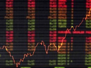 Borsa İlk Yarıda Yükseldi