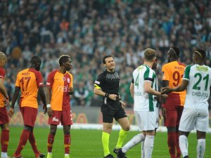 Spor Toto Süper Lig: Bursaspor: 2 - Galatasaray: 1 (İlk Yarı)