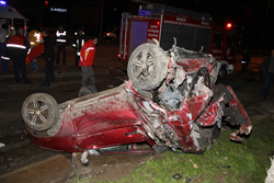 53 Plakalı Otomobil Kazaya Neden Oldu 3'ü Ağır 12 Yaralı