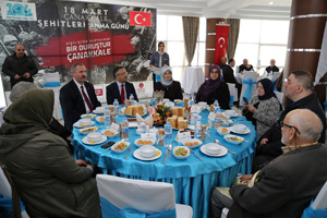 Vali Çeber'den Şehit Aileleri ve Gaziler Onuruna Yemek