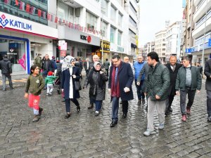 Başkan Genç, ”İlçemizin Bütün Sorunlarını Çözmeye Talibiz”