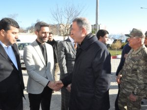 Milli Savunma Bakanı Akar Şırnak’ta