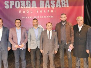 Trabzon’da Başarılı Sporcu Ve Spor Kulüplerine 234 Bin Tl Ödül Verildi