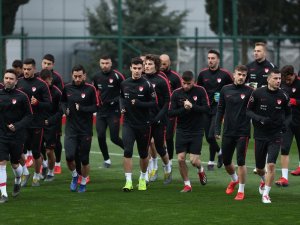 Türkiye Arnavutluk İle 11. Randevuda