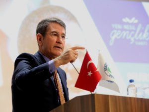 Ak Parti’li Canikli "Kariyer Günleri” Programına Katıldı