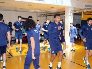 Fenerbahçe Salonda Çalıştı