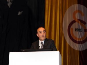 "Emre’yi Küçük Düşürmemek İçin Ücretini Borsaya Bildirmedik”