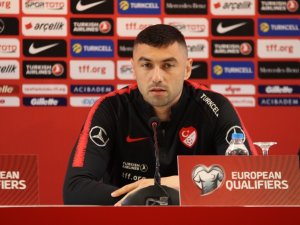 Burak Yılmaz: “Milli Takıma Her Zaman Destek Olunmalı” 
