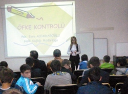 Sporcularla Ailelerine Seminer Düzenlendi