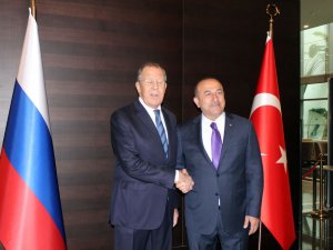Çavuşoğlu Rus Mevkidaşı Lavrov İle Bir Araya Geldi