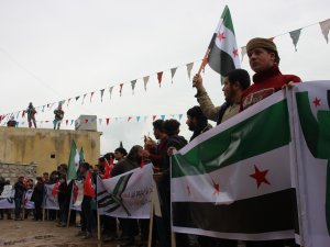 Suriye Halkından Türk Askerine Destek Gösterisi