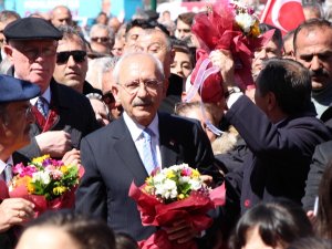 Kılıçdaroğlu Eskişehir’de Bahar Yürüyüşü’ne Katıldı