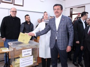 Zeybekci: "İzmir Kazansın Diye Yola Çıktık"