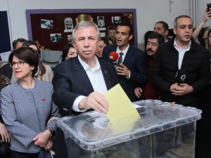 Mansur Yavaş Oyunu Kullandı