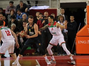 Tahincioğlu Basketbol Süper Ligi: Pınar Karşıyaka: 81– Fenerbahçe Beko: 88