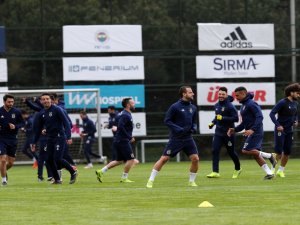 Fenerbahçe Pas Ve Pres Çalıştı