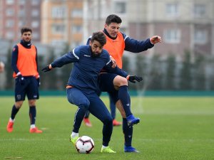 Lider Başakşehir, Konyaspor Mesaisine Devam Ediyor