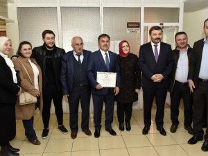 Başkan Çimen Mazbatasını Aldı, Kurban Kesti