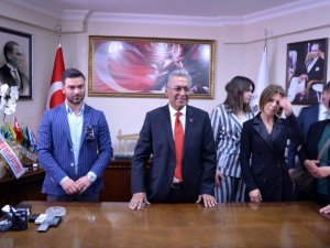 O Başkan Kendini Savundu