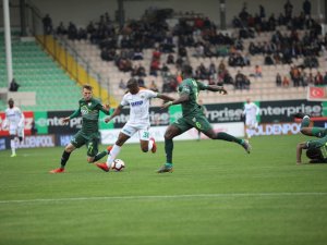Timsahlar Deplasmandan 3 Puanla Döndü
