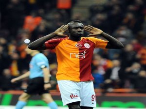 Aslanlar Evinde Farklı Yendi