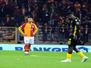 Belhanda’ya Maçtan Sonra Destek