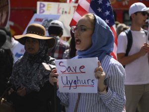 Çin’in Uygur Türklerine Zulmü Protesto Edildi