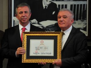 Mansur Yavaş Mazbatasını Aldı