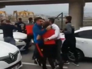 Oyuncu Ve Taraftarlar Birbirine Girdi