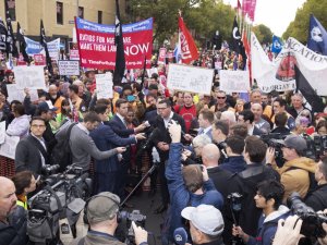 Avustralya’da İşçilerden Protesto: “Kuralları Değiştir”