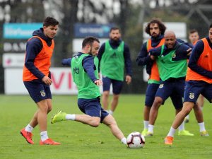 Fenerbahçe’de Derbi Mesaisi Sürüyor