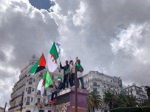Cezayir Halkı Abdülkadir Bin Salih’e De ‘Hayır’ Dedi