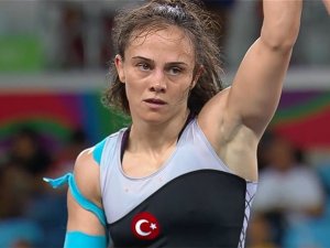 Milli Gururumuz Rakibini Mindere Serdi