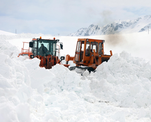 Ovit Dağında Kar Temizleme Çalışmaları