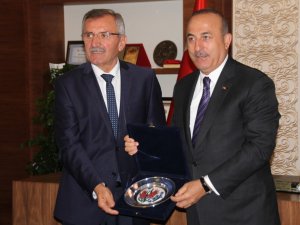 "Oy Veren Vermeyen Herkesi Hizmetlerimizle Kucaklayacağız"