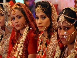 Pakistan’da 100 Çiftin Evlendiği Toplu Düğün