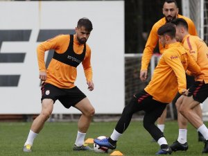 Galatasaray Kampa Girdi