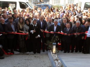 Siyaset Ve İş Dünyası Bu Açılışta Buluştu