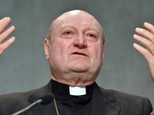 Vatikan’dan Notre Dame Katedrali Restorasyonuna Yardım Teklifi