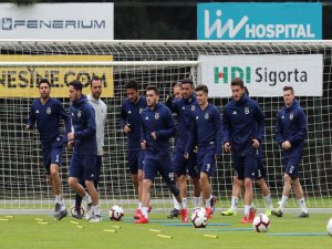 Fenerbahçe’de Alanyaspor Maçı Hazırlıkları Devam Ediyor