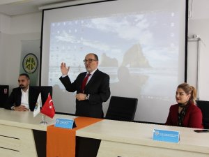 Avrasya Üniversitesi’nden Giresun’da Kariyer Paneli